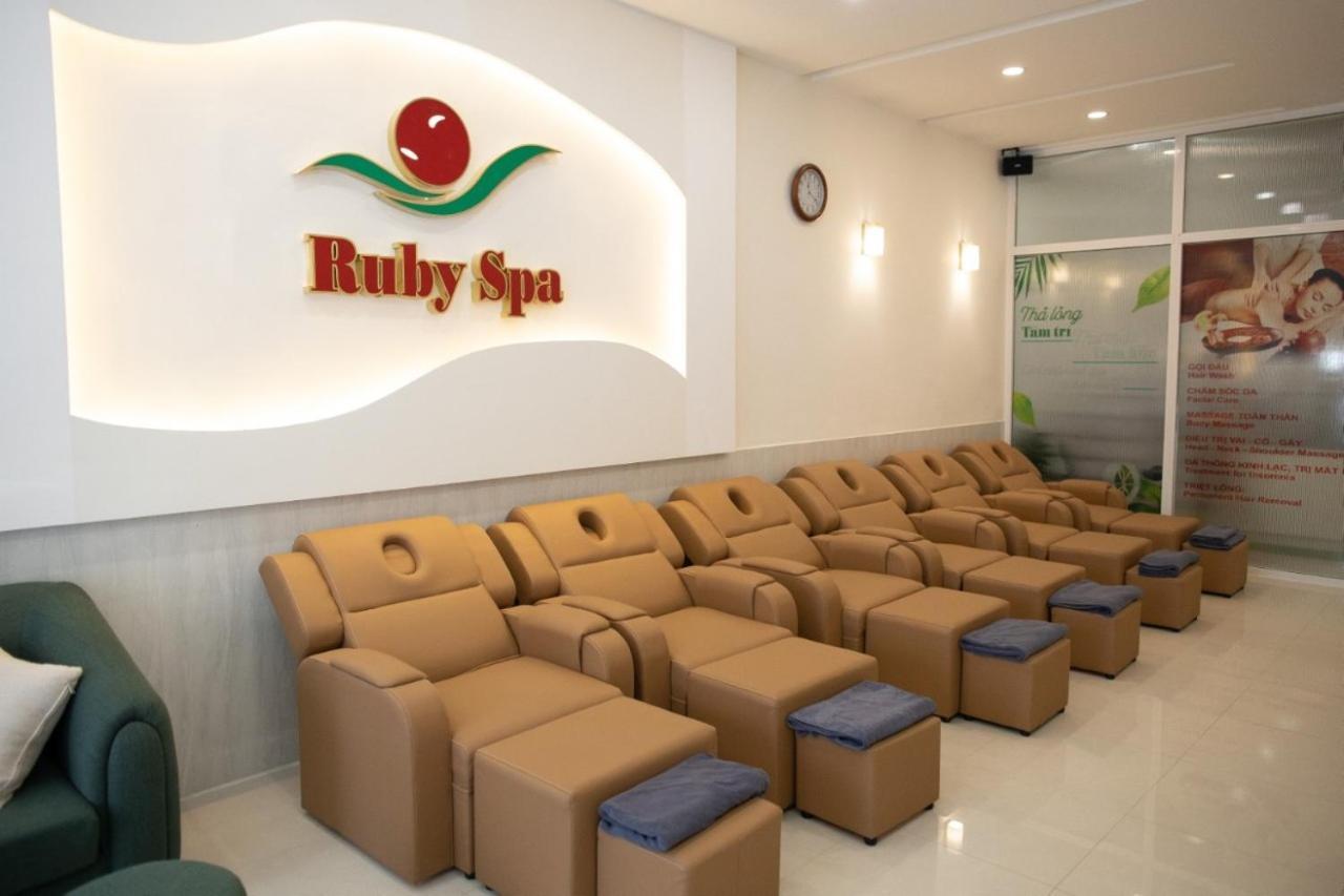 Ruby Hotel Хошимин Екстериор снимка