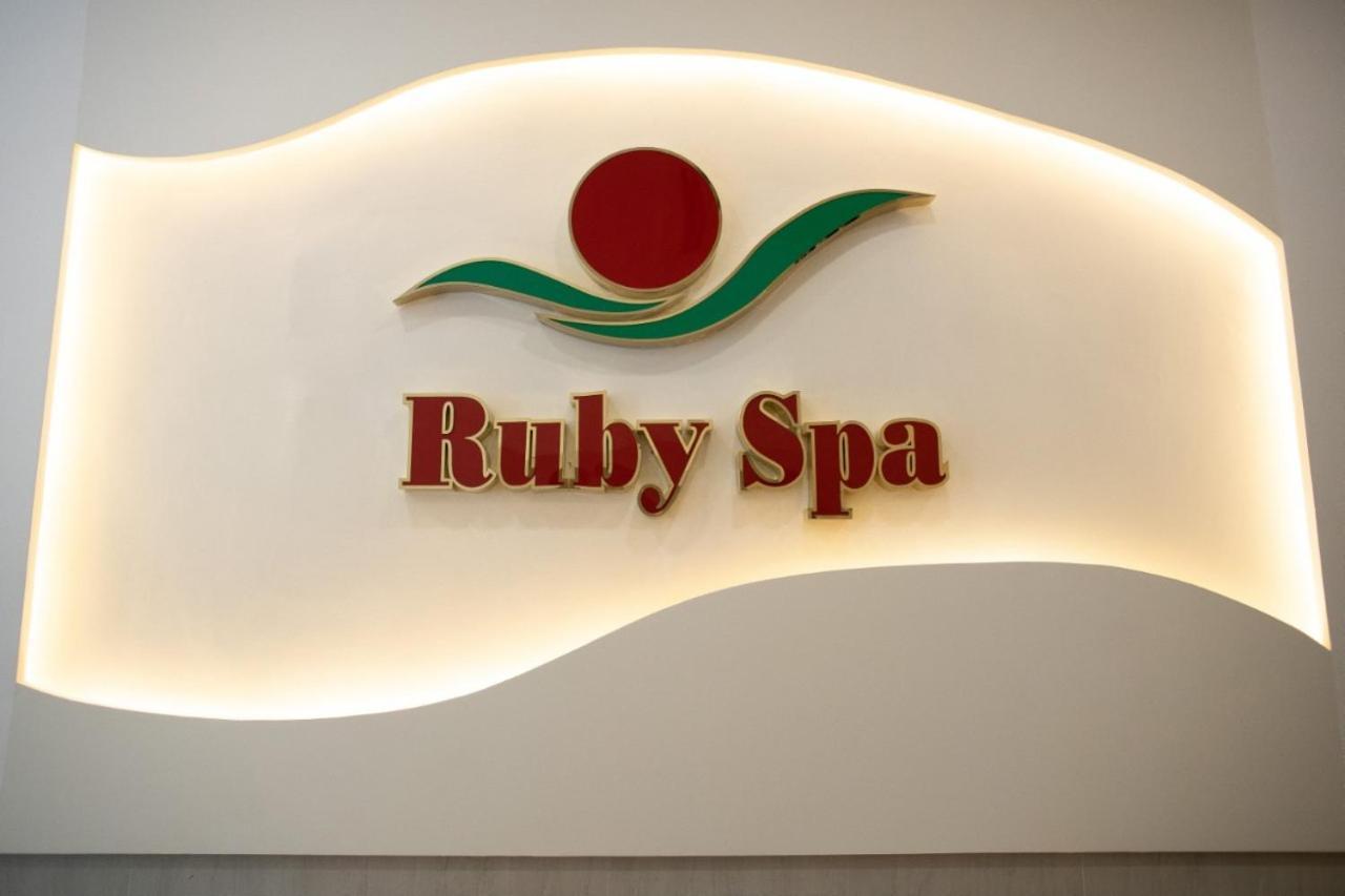 Ruby Hotel Хошимин Екстериор снимка
